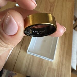 Ultrahuman AIR in gold